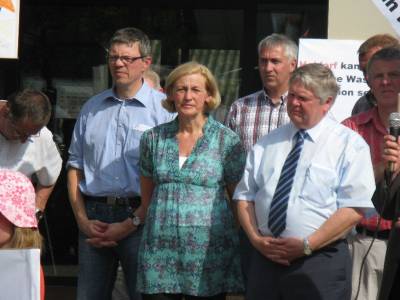 DEMO vor dem Rathaus  - 