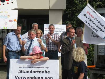 DEMO vor dem Rathaus  - 