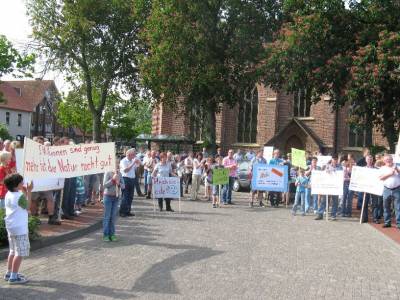 DEMO vor dem Rathaus  - 