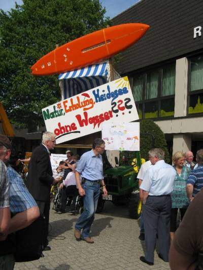 DEMO vor dem Rathaus  - 