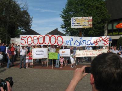 DEMO vor dem Rathaus  - 