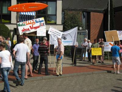 DEMO vor dem Rathaus  - 