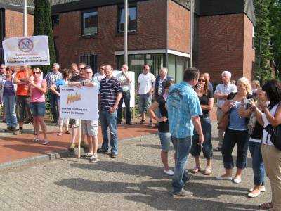 DEMO vor dem Rathaus  - 